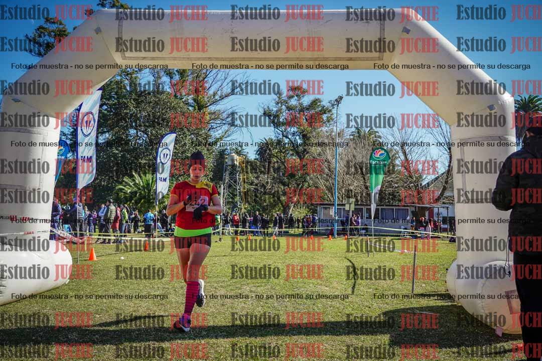 Fotos de la llegada del cross de 6000 m