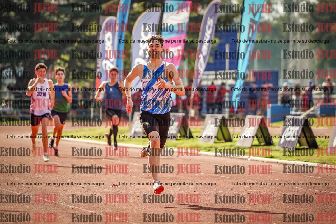 Fotos de los 400 m llanos de varones