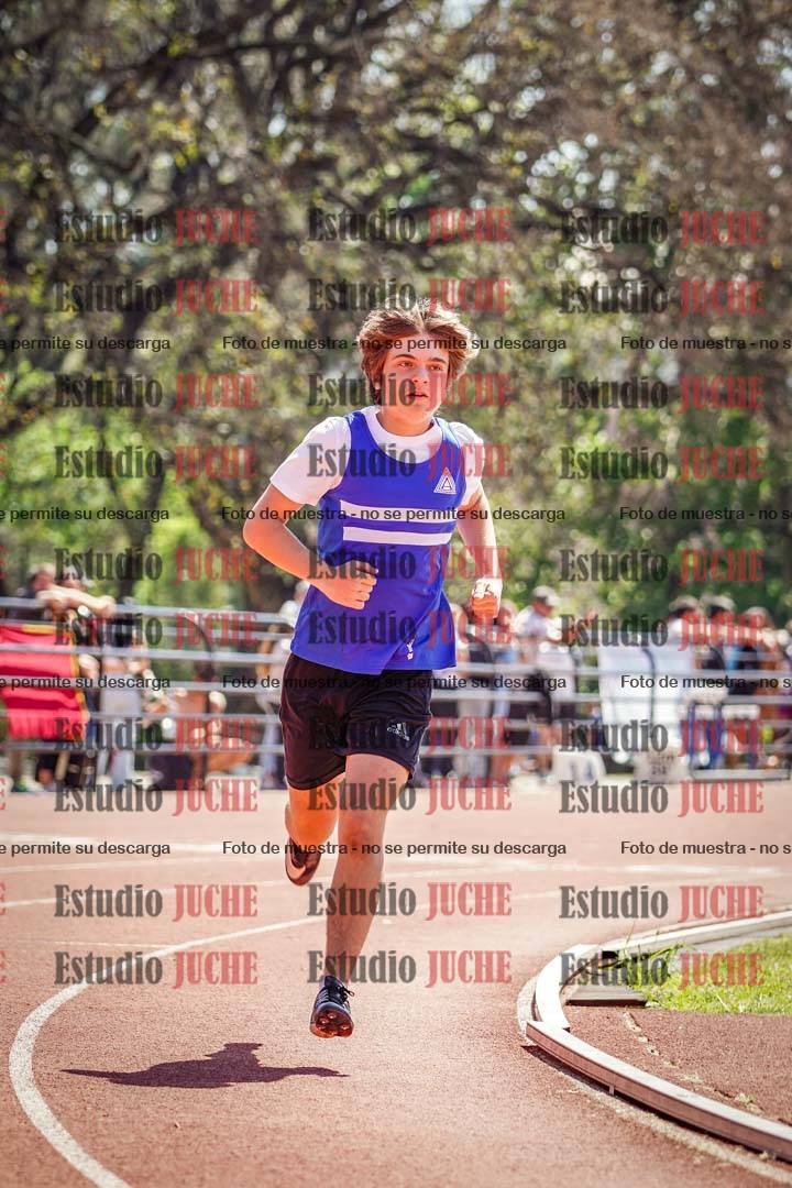 Fotos de los 600 m llanos de varones - octatlón