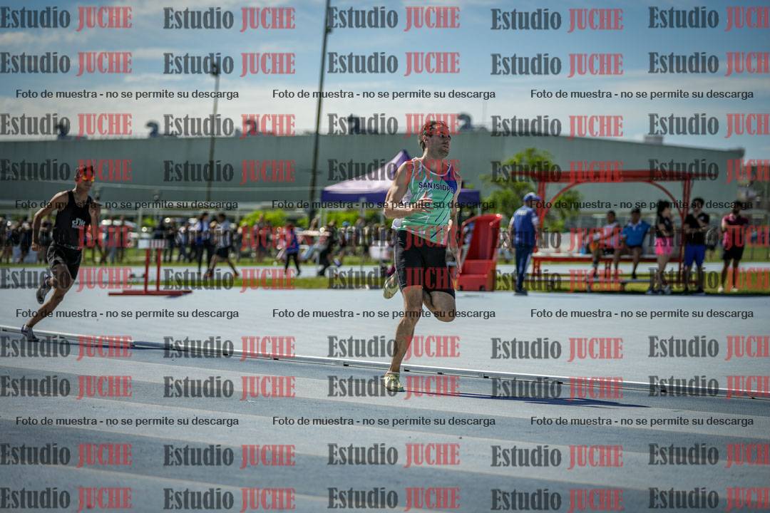 Fotos de los 400 m llanos de varones