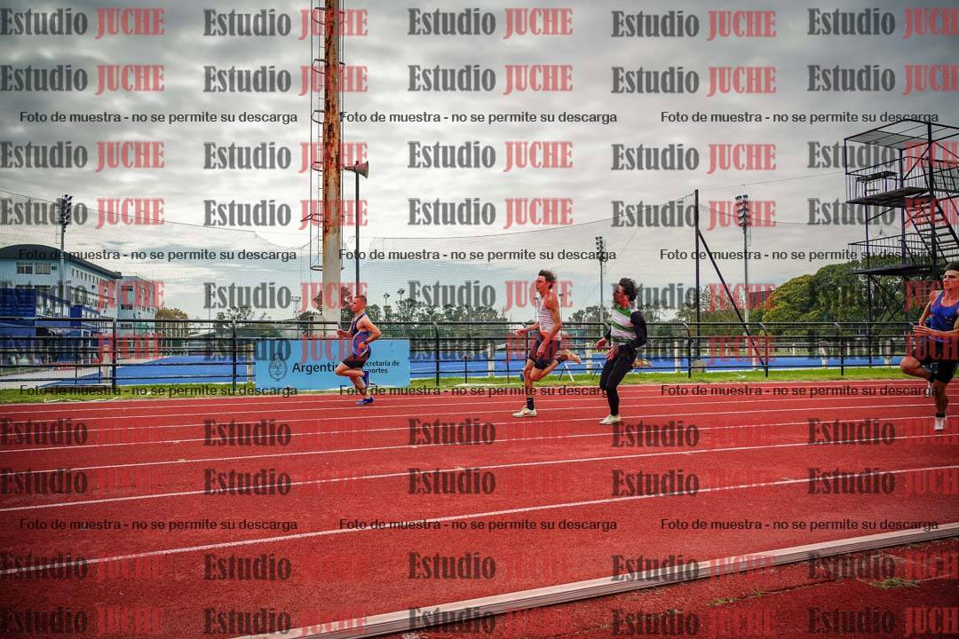 Fotos de los 200 m llanos de varones