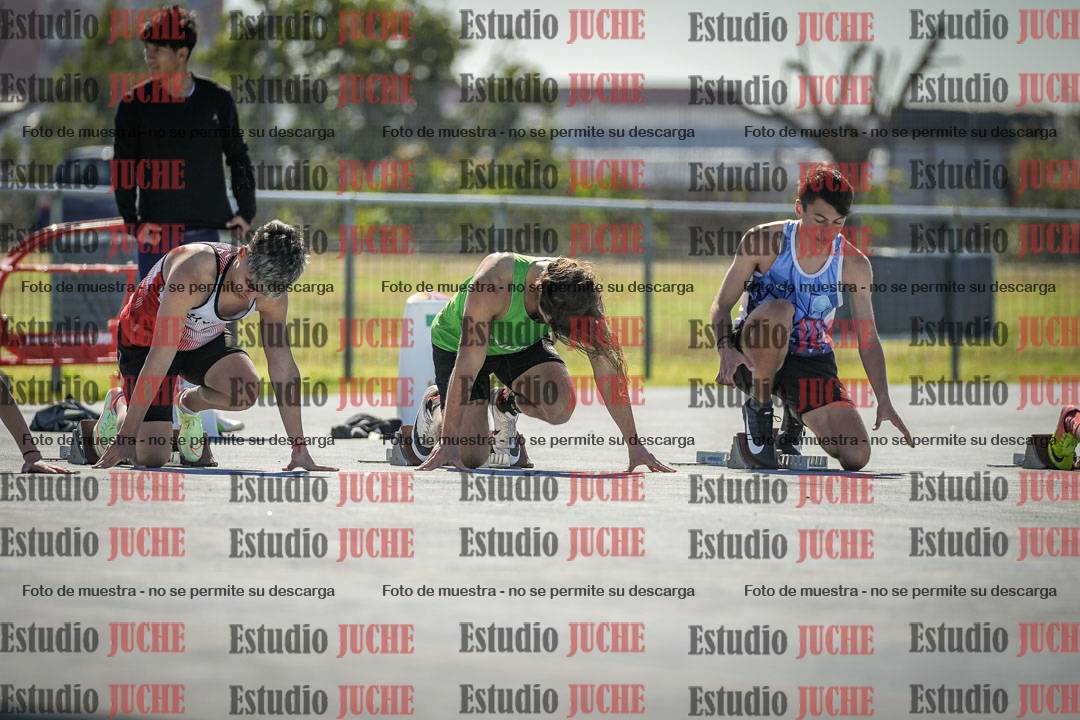 Fotos de los 100 m llanos de varones