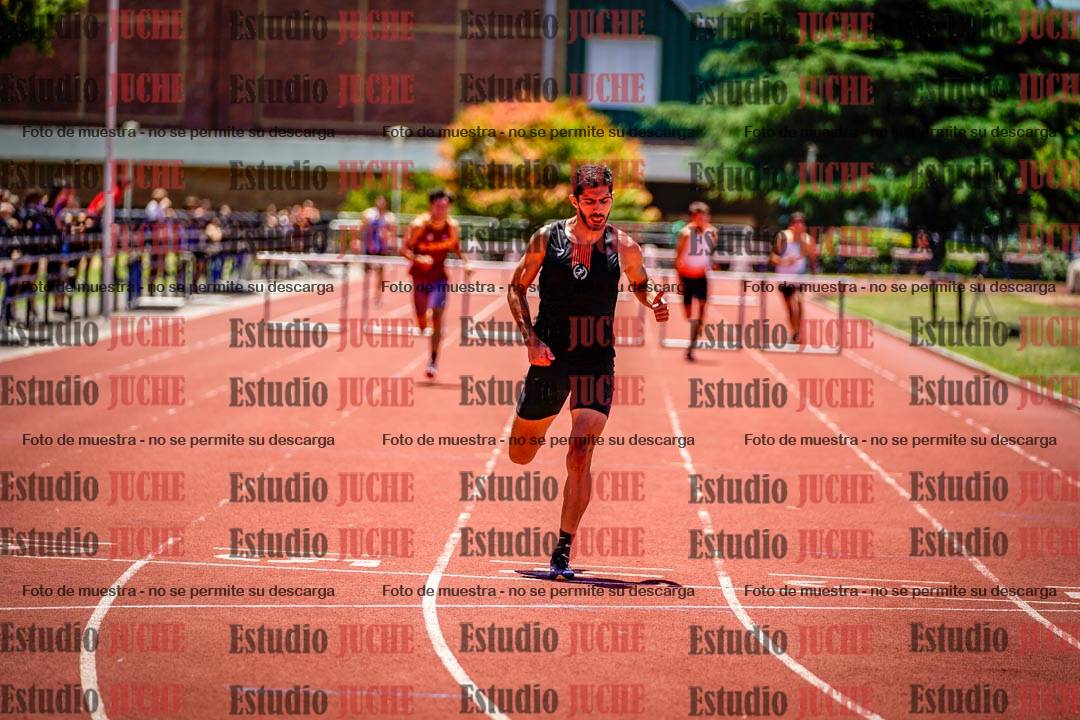 Fotos de los 400 m con vallas de varones