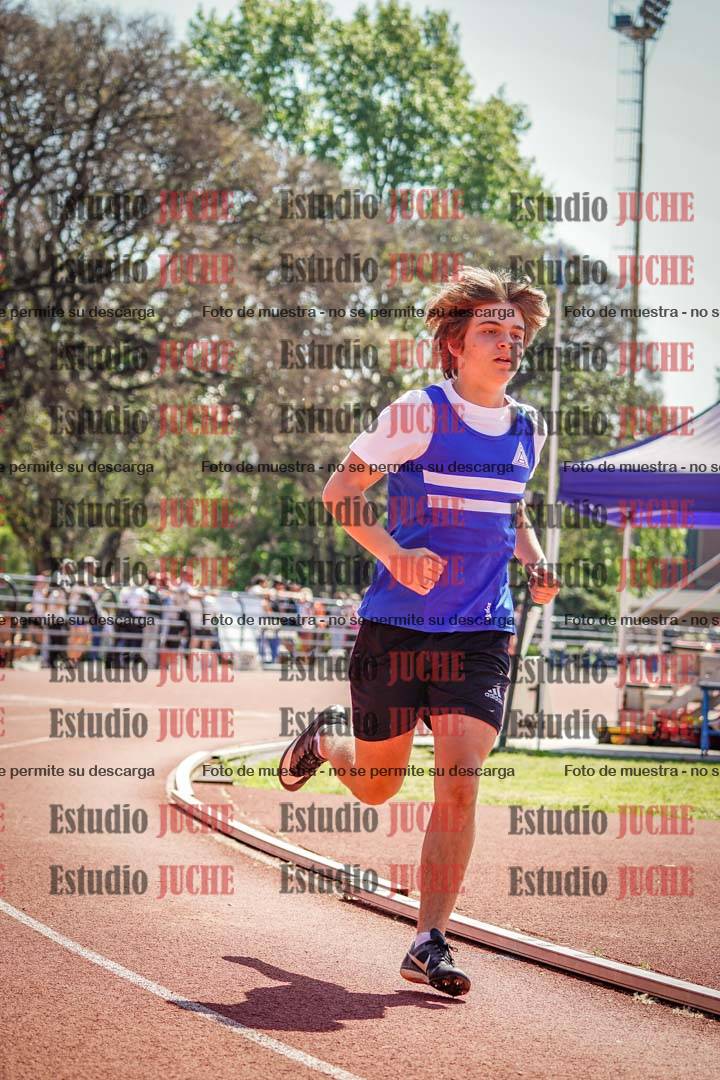 Fotos de los 600 m llanos de varones - octatlón