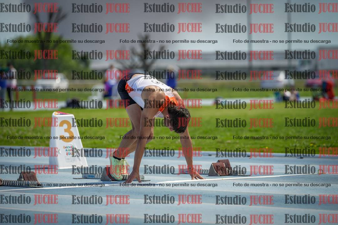 Fotos de los 60 m con vallas de varones