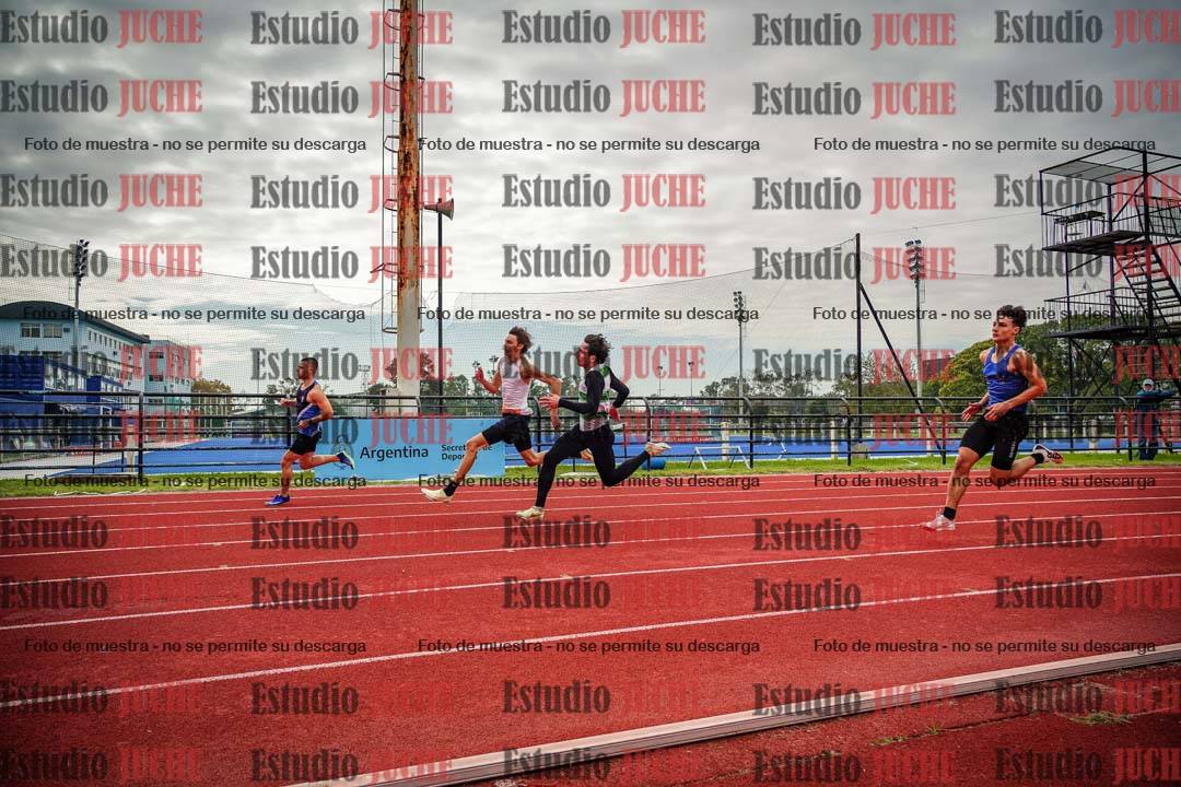 Fotos de los 200 m llanos de varones