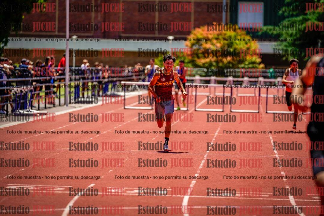 Fotos de los 400 m con vallas de varones