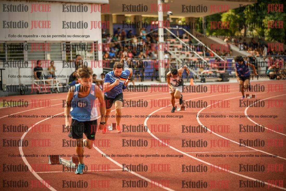 Fotos de los 400 m llanos de varones