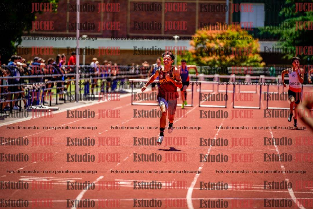 Fotos de los 400 m con vallas de varones
