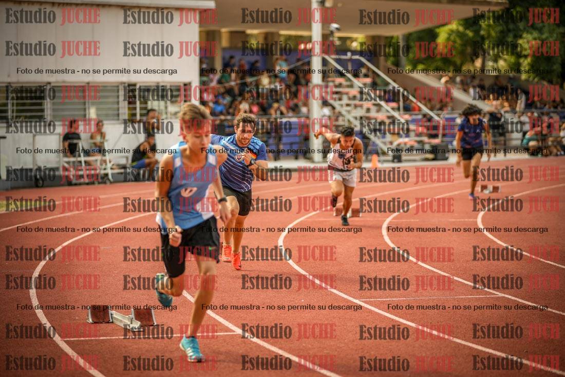 Fotos de los 400 m llanos de varones