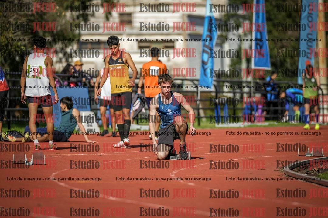 Fotos de los 200 m llanos de varones