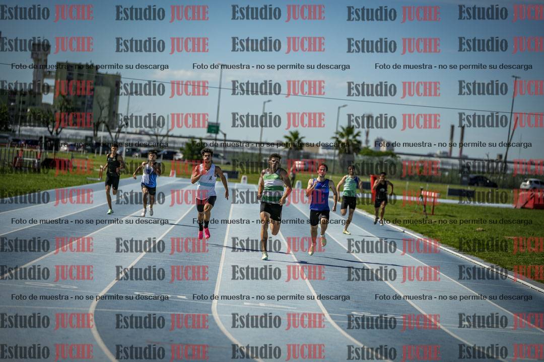 Fotos de los 400 m llanos de varones