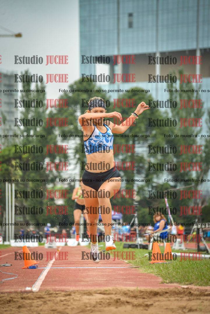 Fotos del salto triple - tabla de 8 y 10