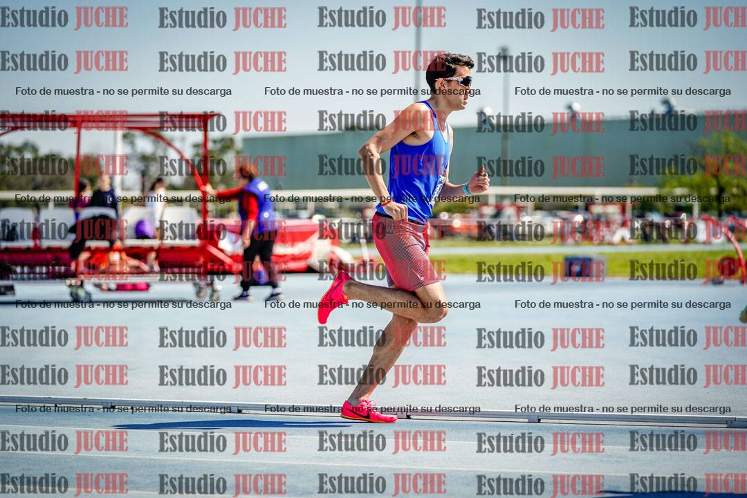 Fotos de los 800 m llanos de varones