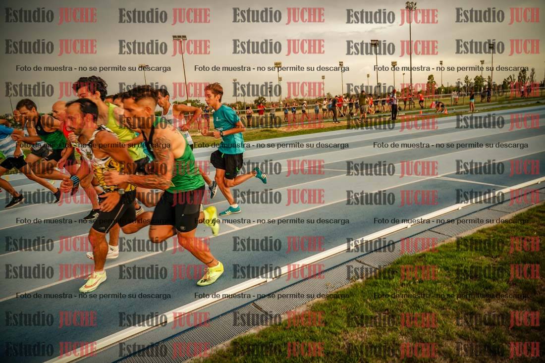 Fotos de los 1000 m llanos de varones