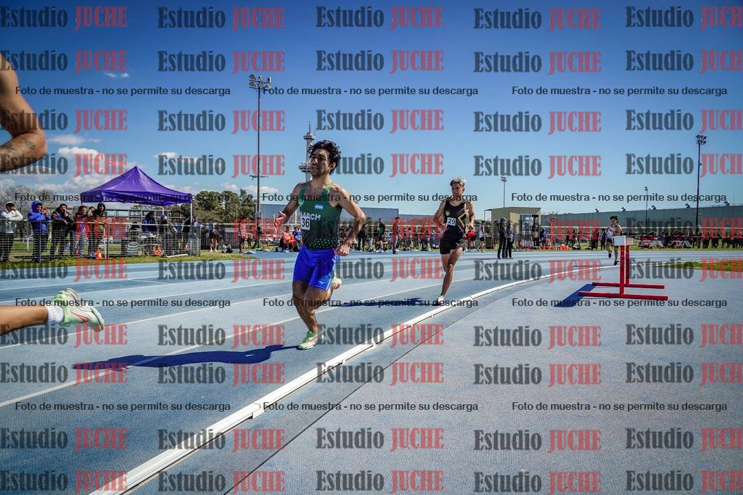 Fotos de los 800 m llanos de varones