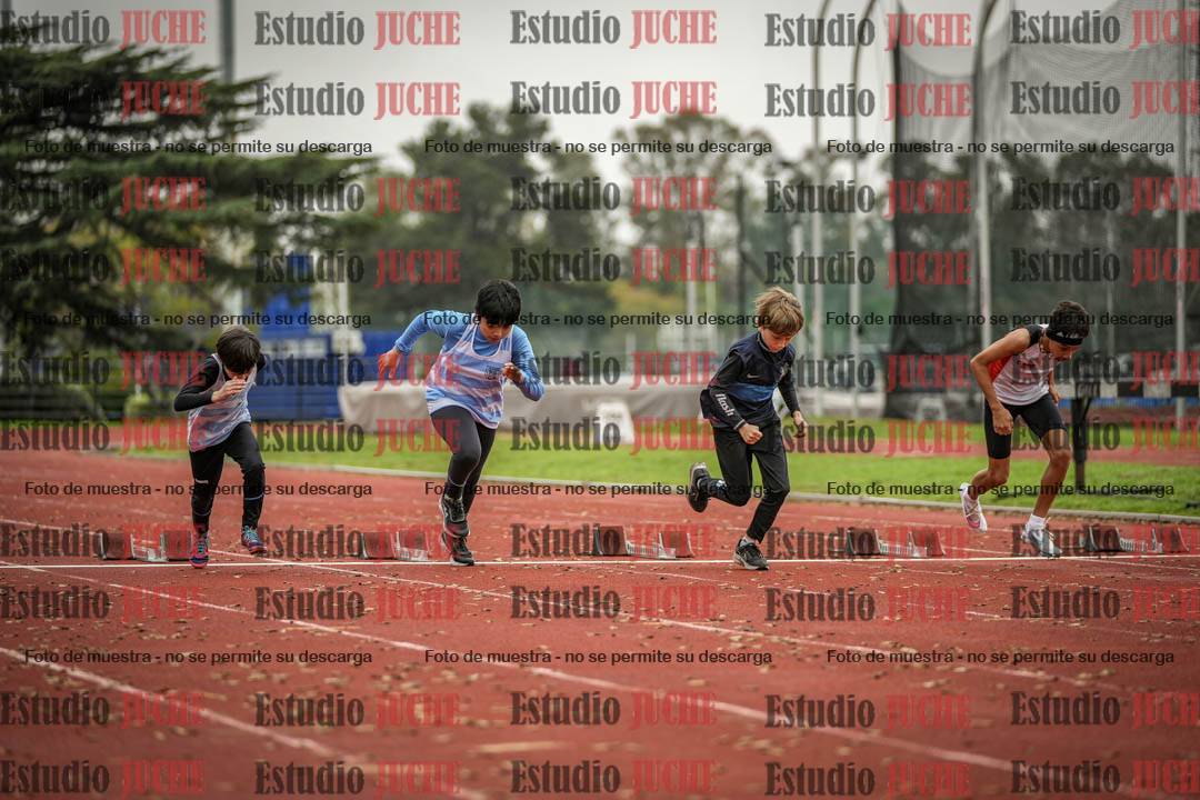 Fotos de los 50 m llanos de varones