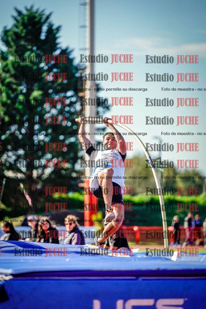 Fotos del salto con garrocha de varones - deca 8