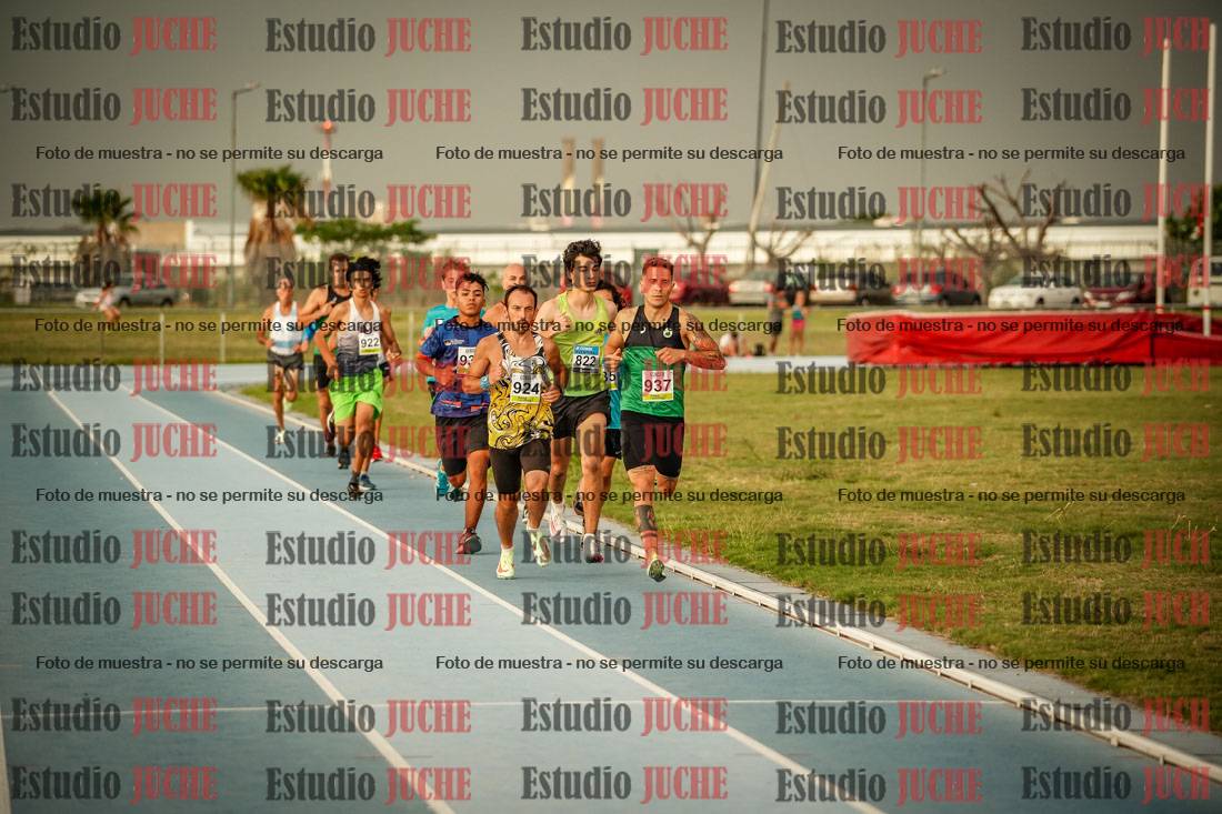 Fotos de los 1000 m llanos de varones