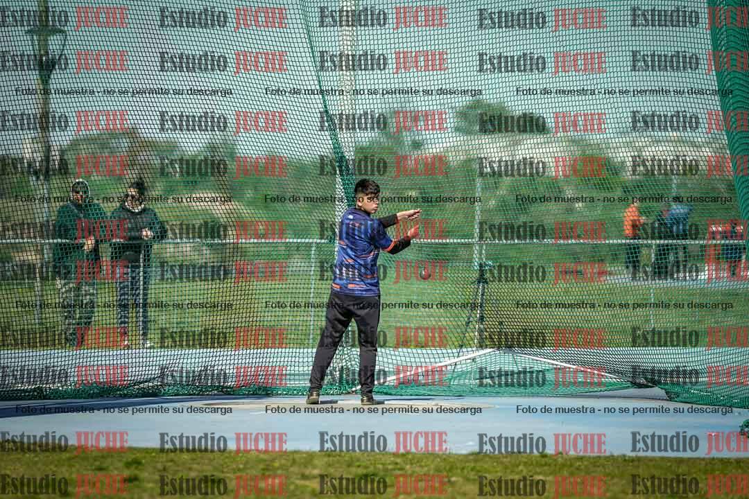 Fotos del lanzamiento de martillo de varones