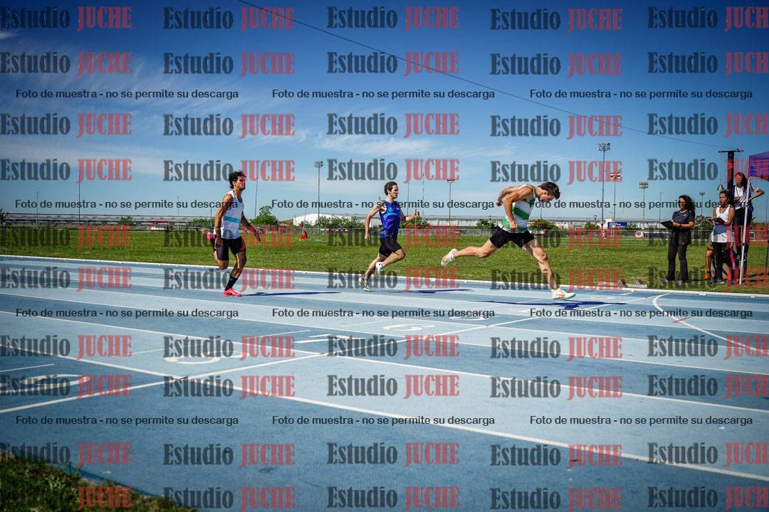 Fotos de los 400 m llanos de varones