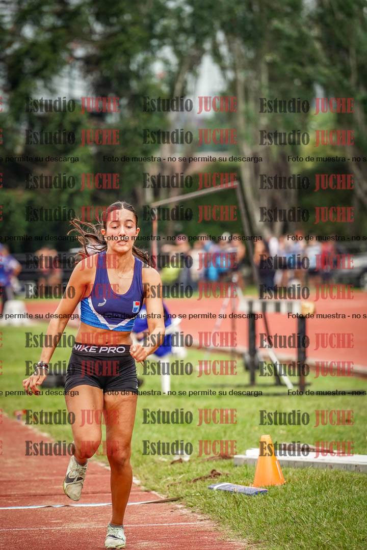 Fotos del salto triple - tabla de 8 y 10