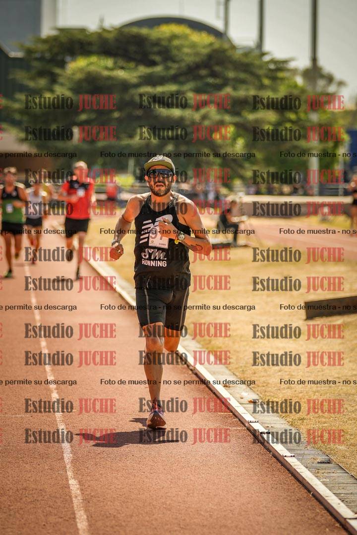 Fotos de los 3000 m llanos de varones