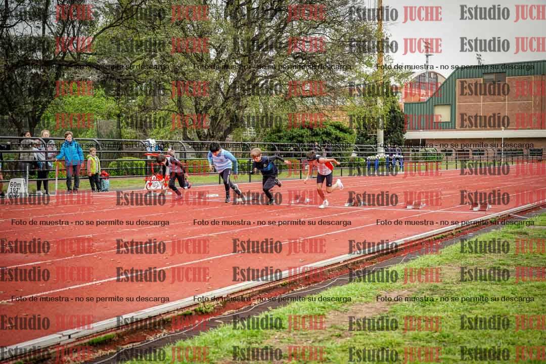 Fotos de los 50 m llanos de varones