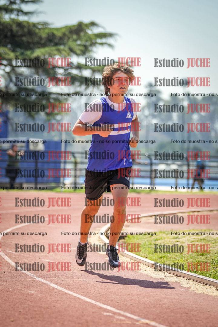 Fotos de los 600 m llanos de varones - octatlón