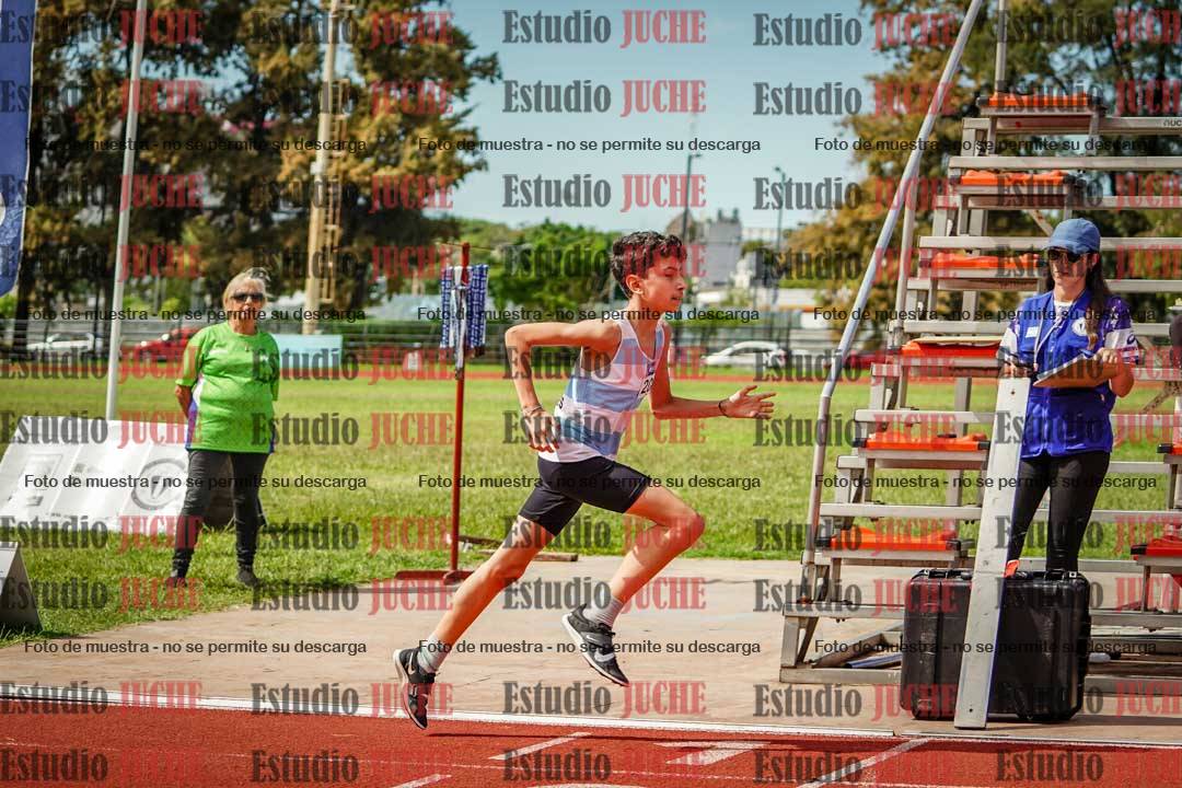 Fotos de los 600 m llanos de varones