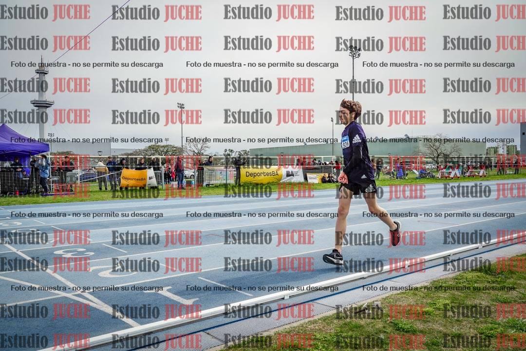 Fotos de los 800 m llanos de varones - U14