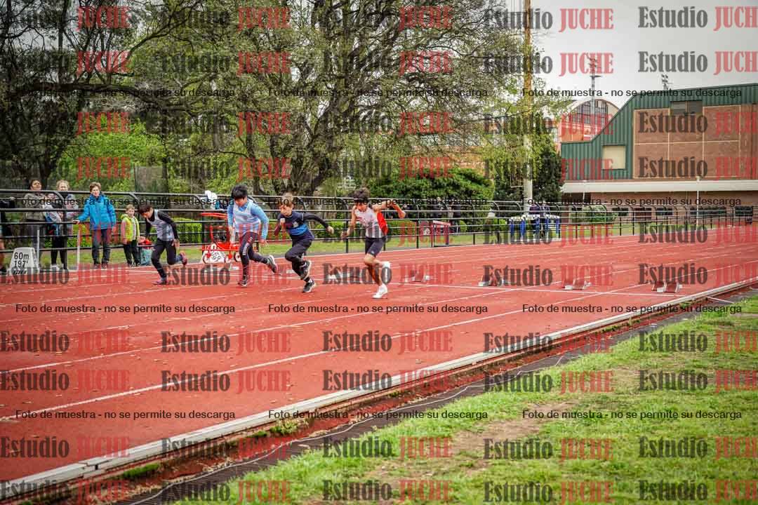 Fotos de los 50 m llanos de varones