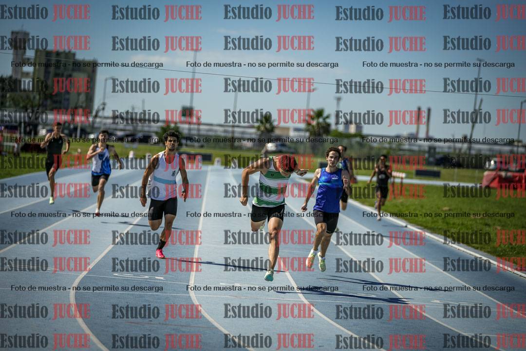 Fotos de los 400 m llanos de varones
