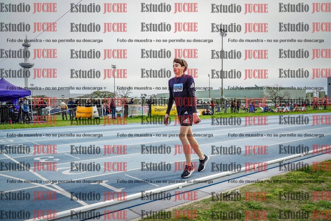 Fotos de los 800 m llanos de varones - U14