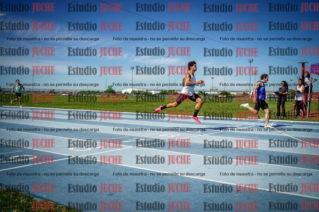 Fotos de los 400 m llanos de varones