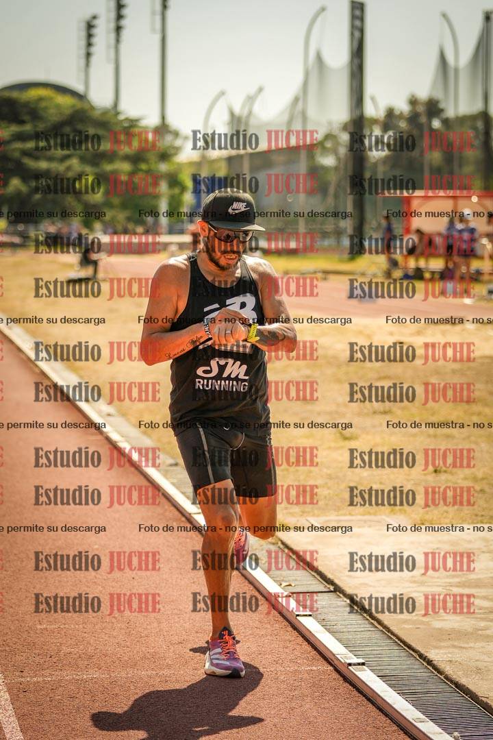 Fotos de los 3000 m llanos de varones