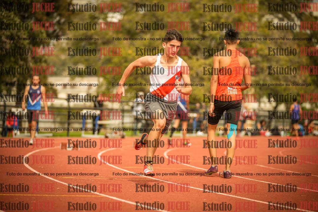 Fotos de los 200 m llanos de varones