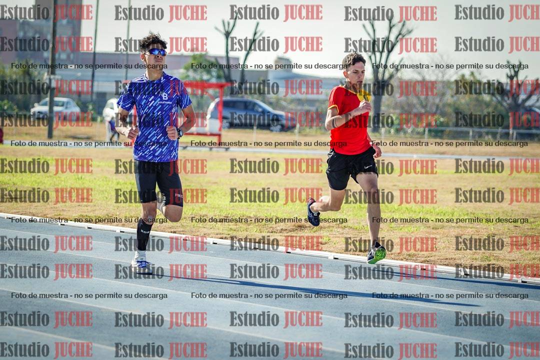 Fotos de los 400 m llanos de varones