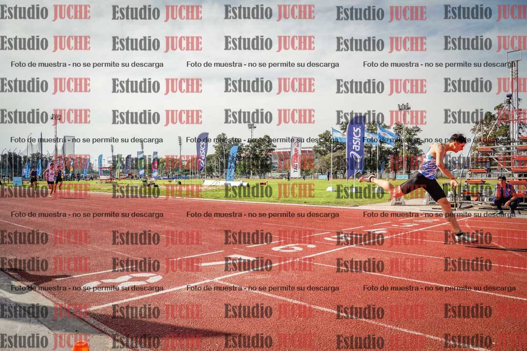 Fotos de los 400 m llanos de varones