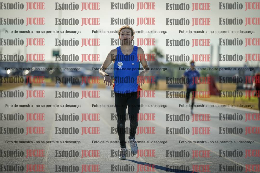 Fotos de los 400 m llanos de varones