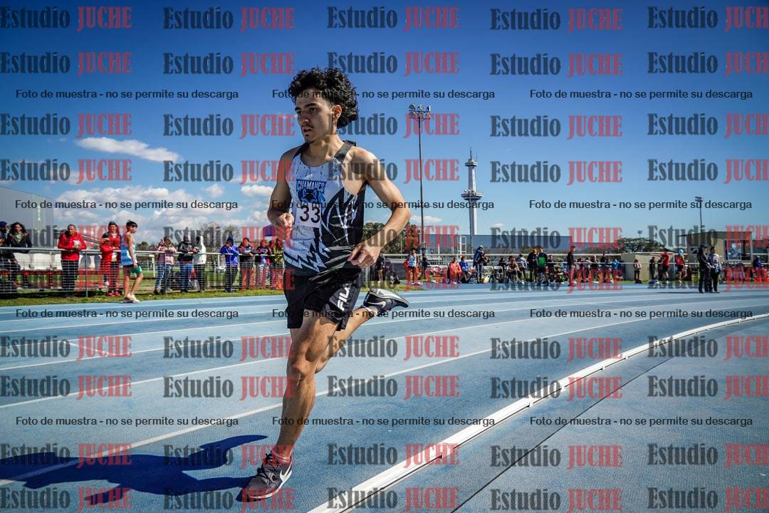 Fotos de los 800 m llanos de varones