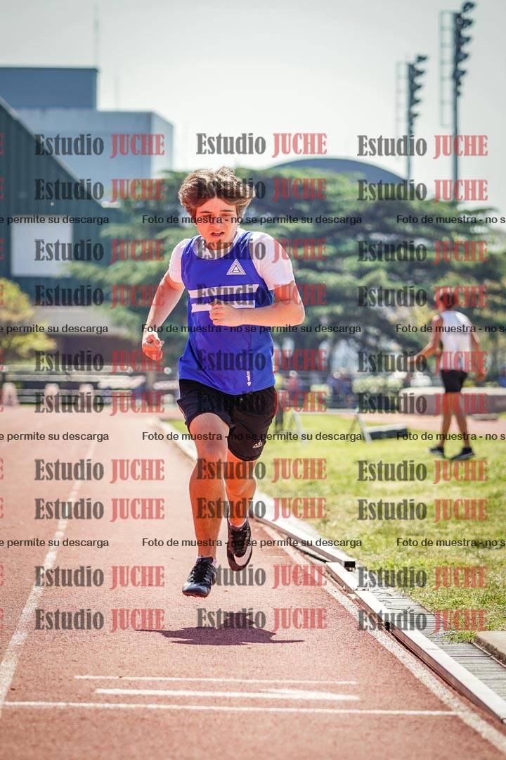 Fotos de los 600 m llanos de varones - octatlón