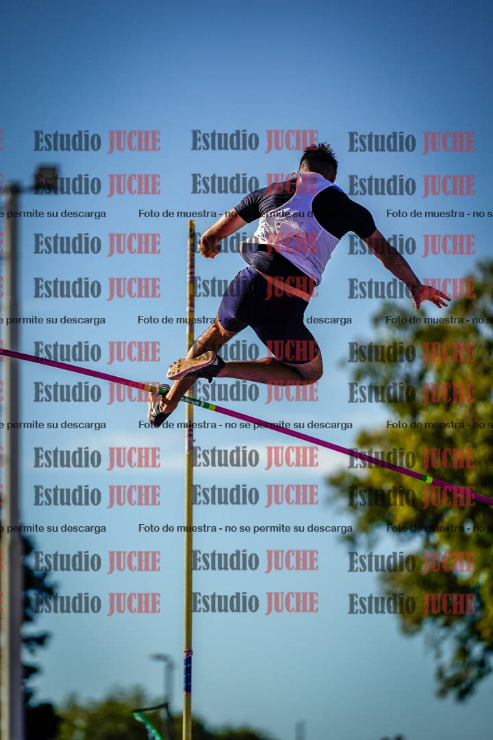 Fotos del salto con garrocha de varones - deca 8