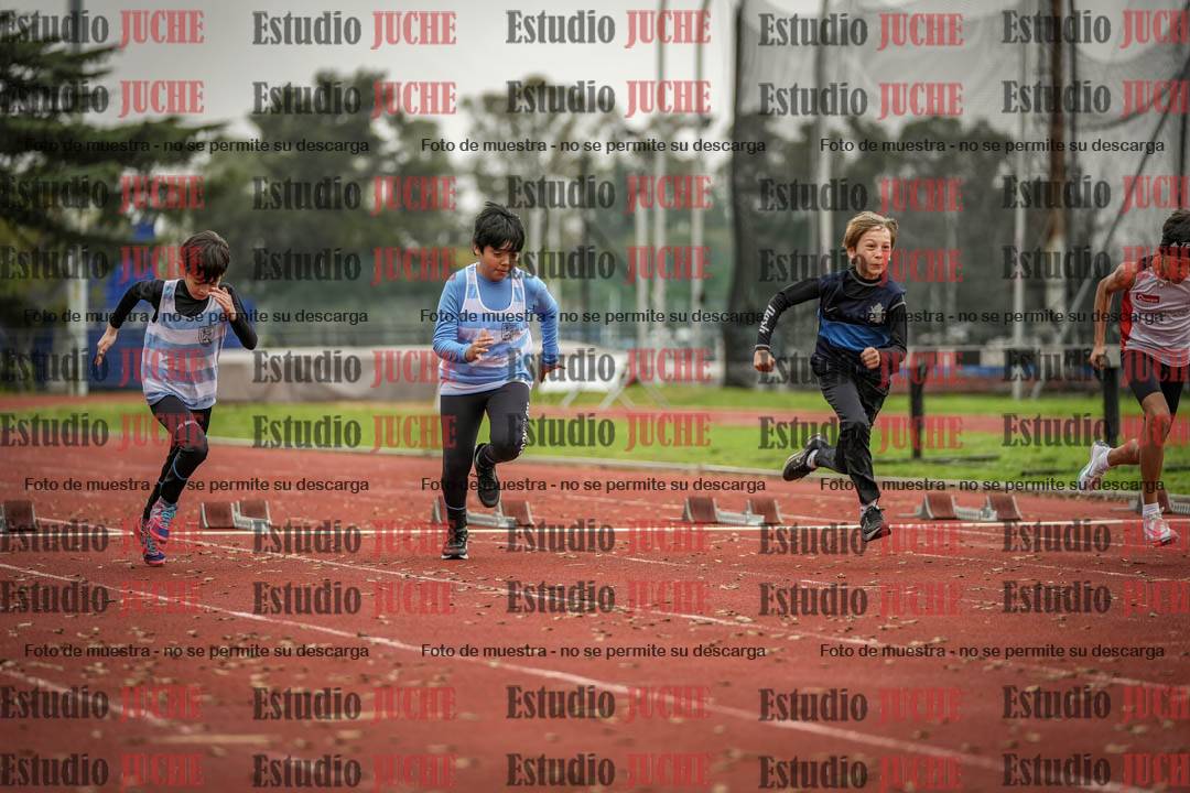 Fotos de los 50 m llanos de varones