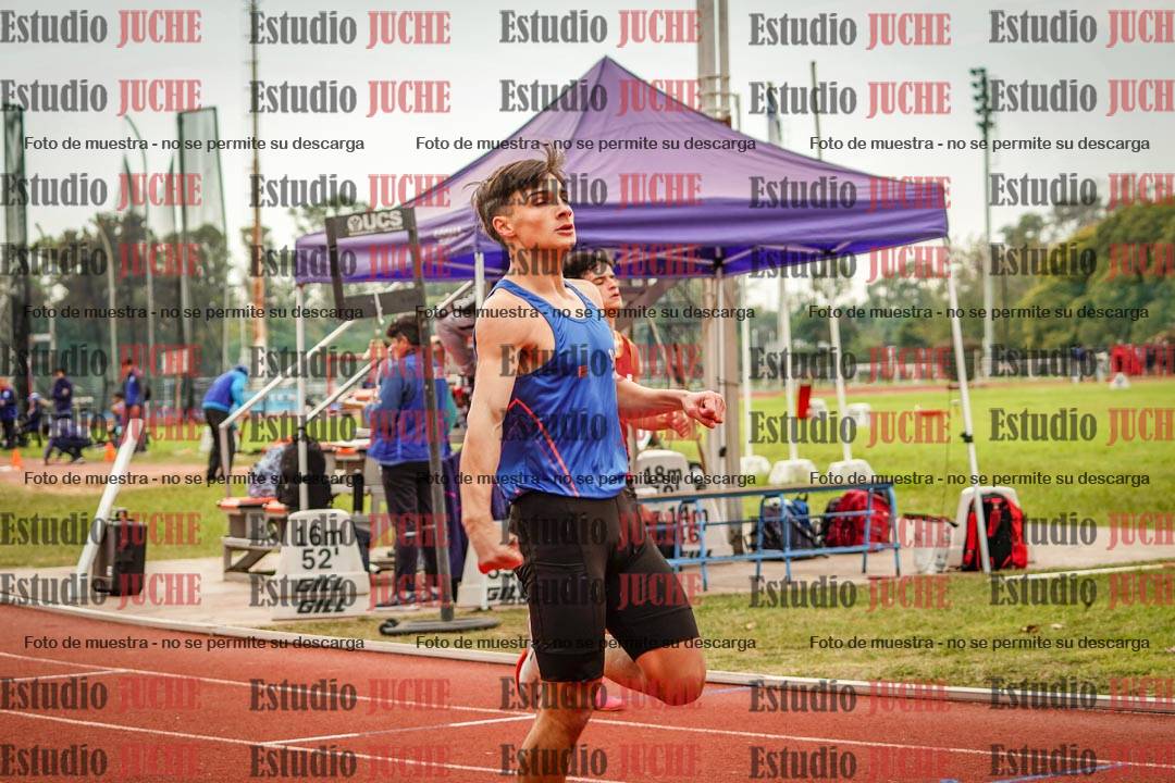 Fotos de los 200 m llanos de varones