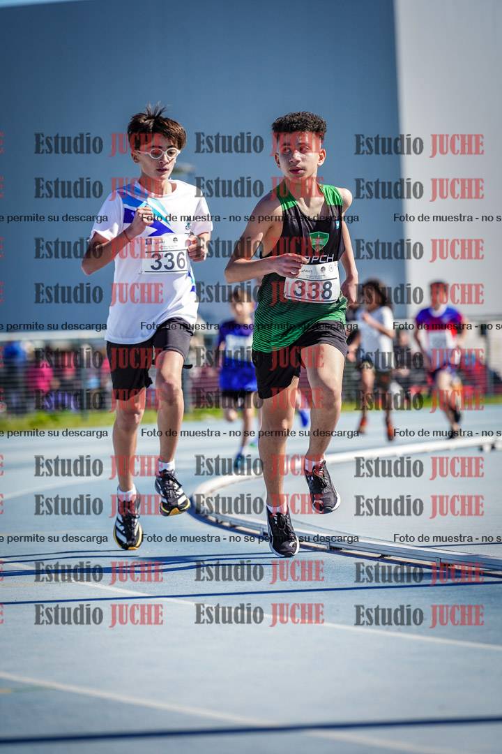 Fotos de los 1000 m llanos de varones