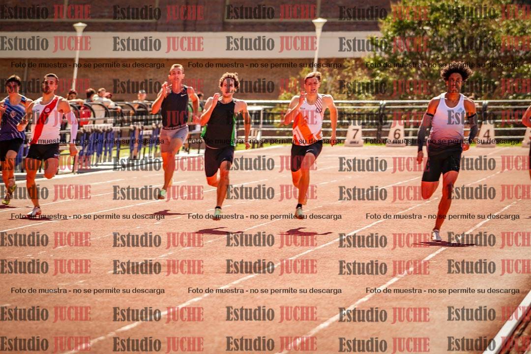 Fotos de los 400 m llanos de varones
