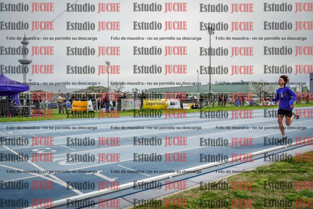 Fotos de los 800 m llanos de varones - U14