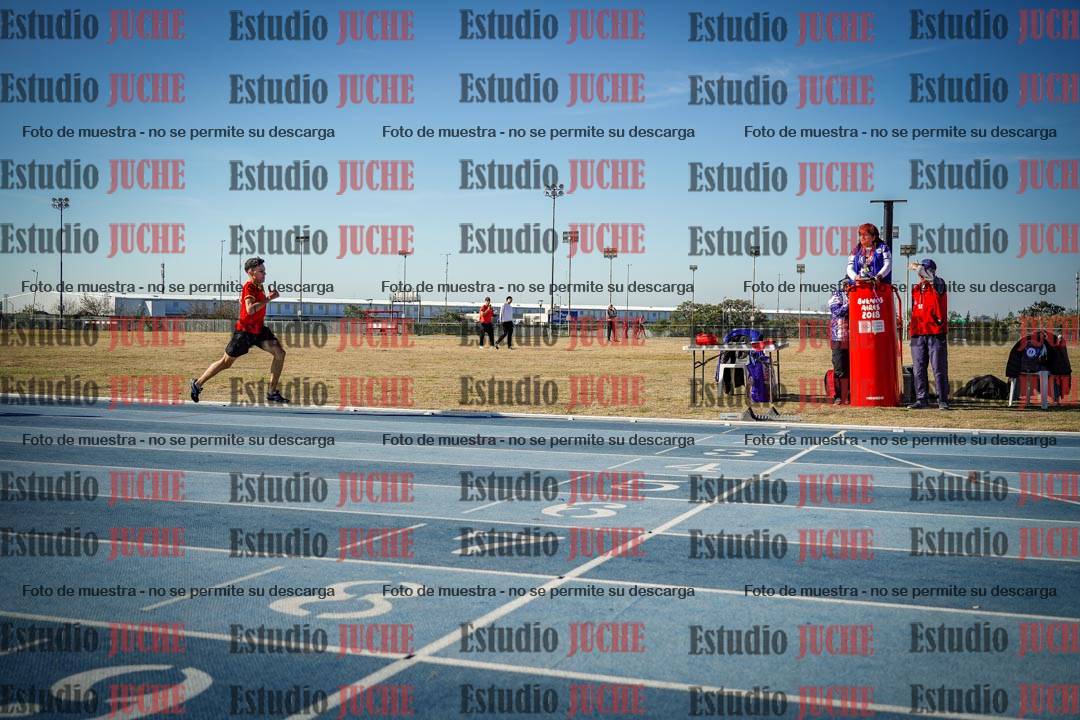 Fotos de los 400 m llanos de varones