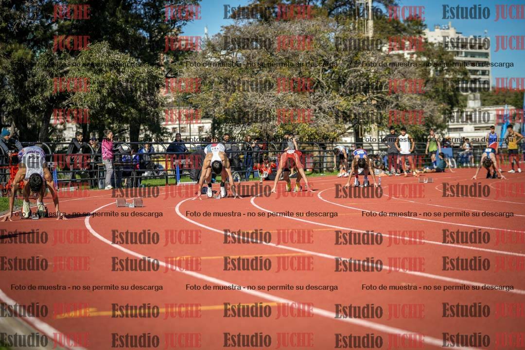 Fotos de los 200 m llanos de varones